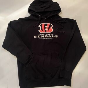 Cincinnati Bengals Football pullover sweatshirt, black and orange, Gildan medium